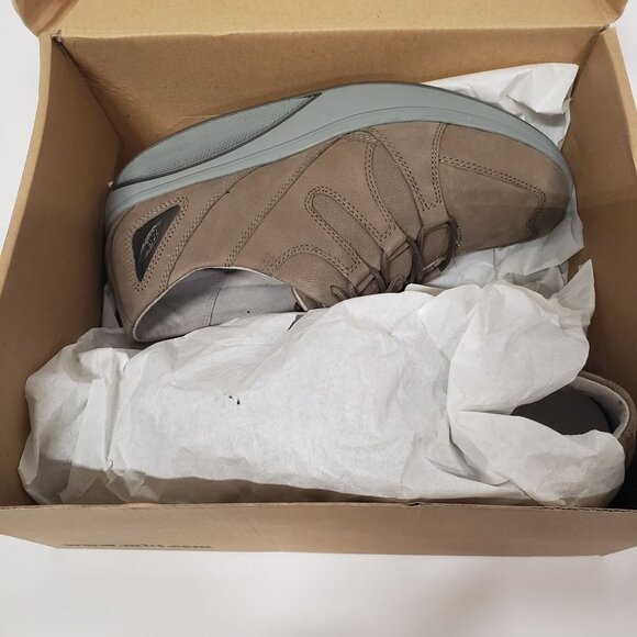 MBT Women's Faraja Walking Shoe in Leather - Size 5-5.5‎ - Picture 4 of 11